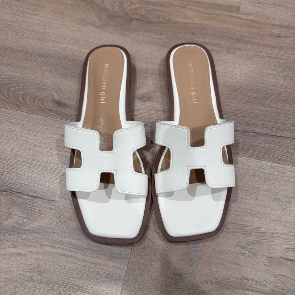 Madden Girl White Slide Sandals size 7 NEW
